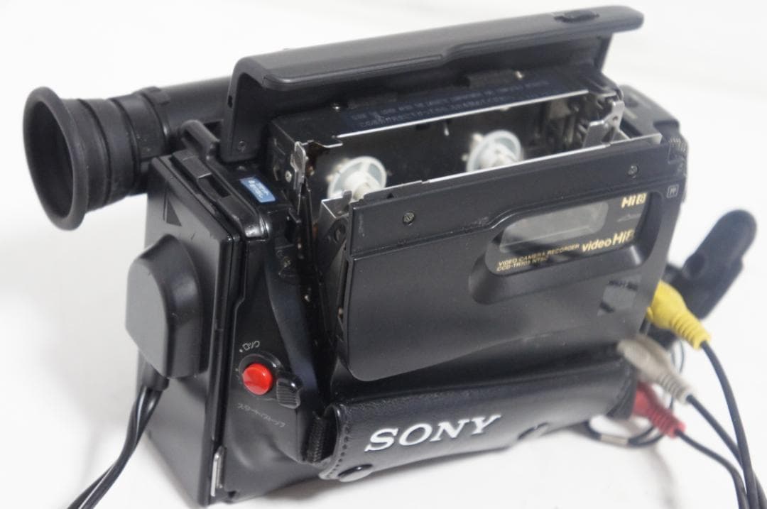 【録再OK】CCD-TR705 SONY Hi8ビデオカメラ　8mm 　1031