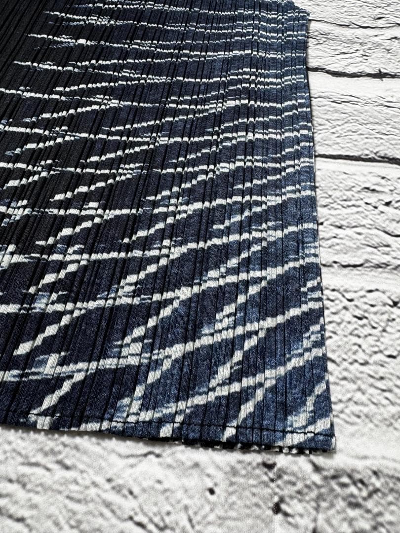 ⚜*️様 良品 プリーツプリーズ　ノースリーブ　ｗ13225-0915-①　サイ