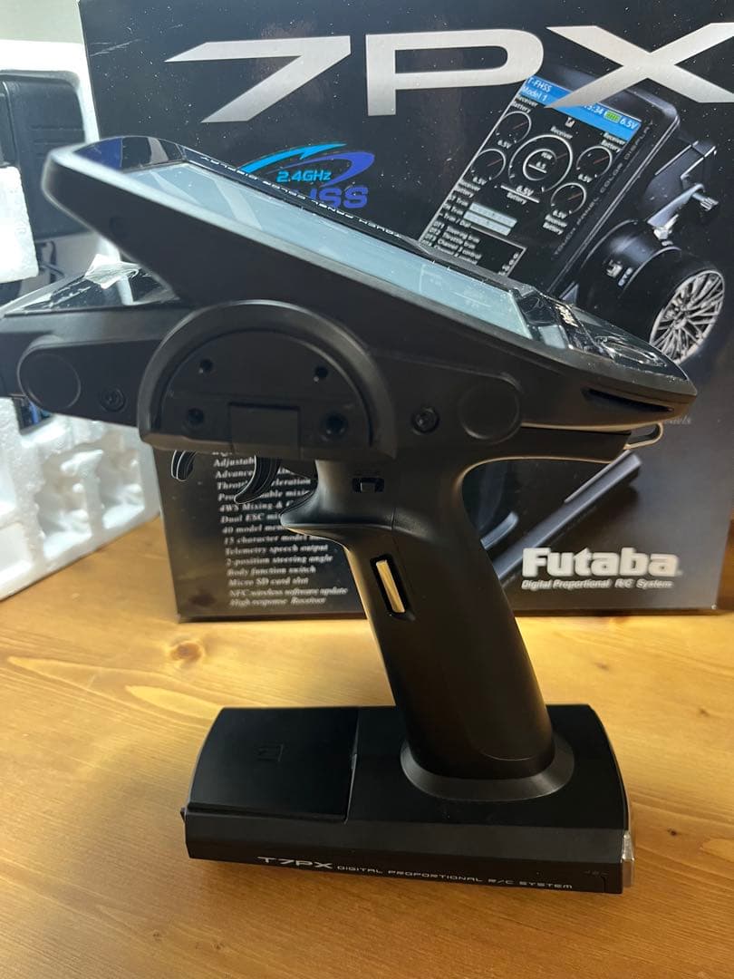 Futabaフタバ 7PX ラジコン送信機、受信機R334SBS-E×2