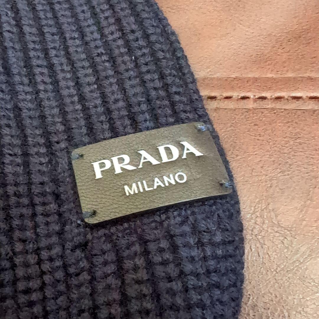 プラダカーディガン