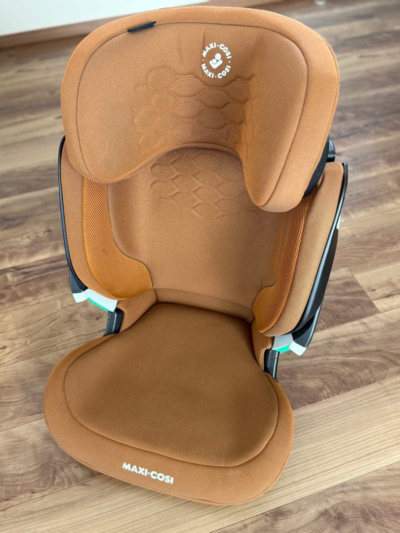 MAXI-COSI Kore Pro i-Sizeジュニアシート ブラウン