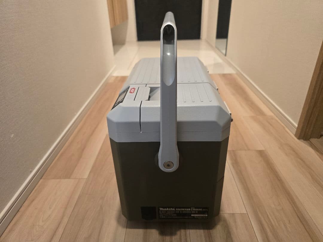 マキタ　冷温庫　CW003G