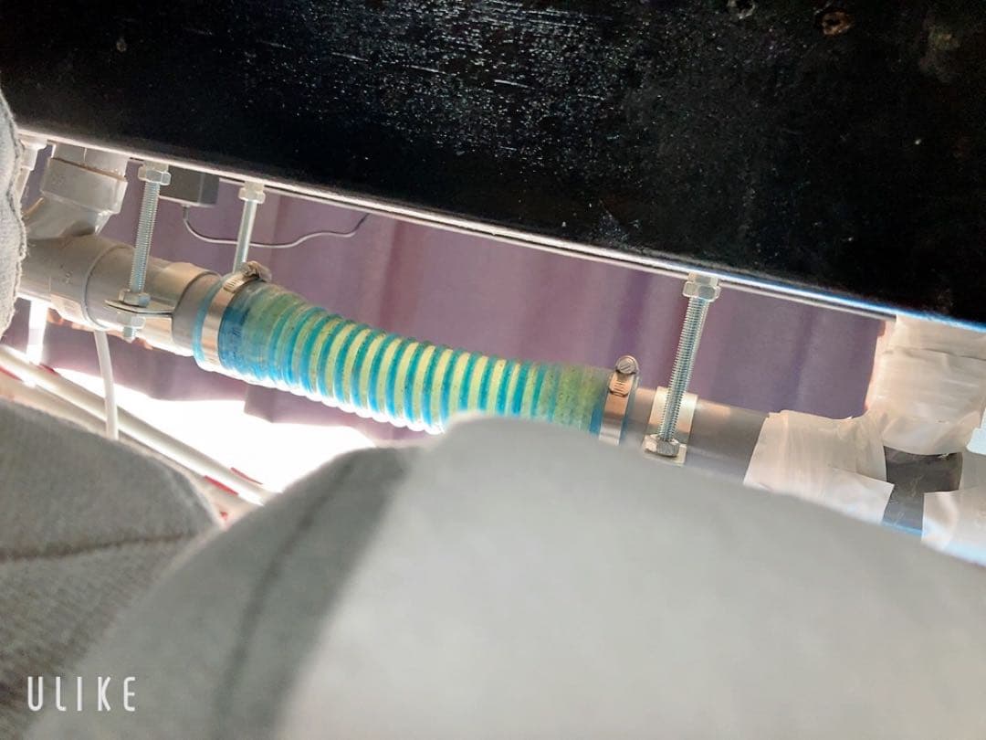 1800水槽フルセット 引き取り限定！ 少し直す必要あり、水漏れ。