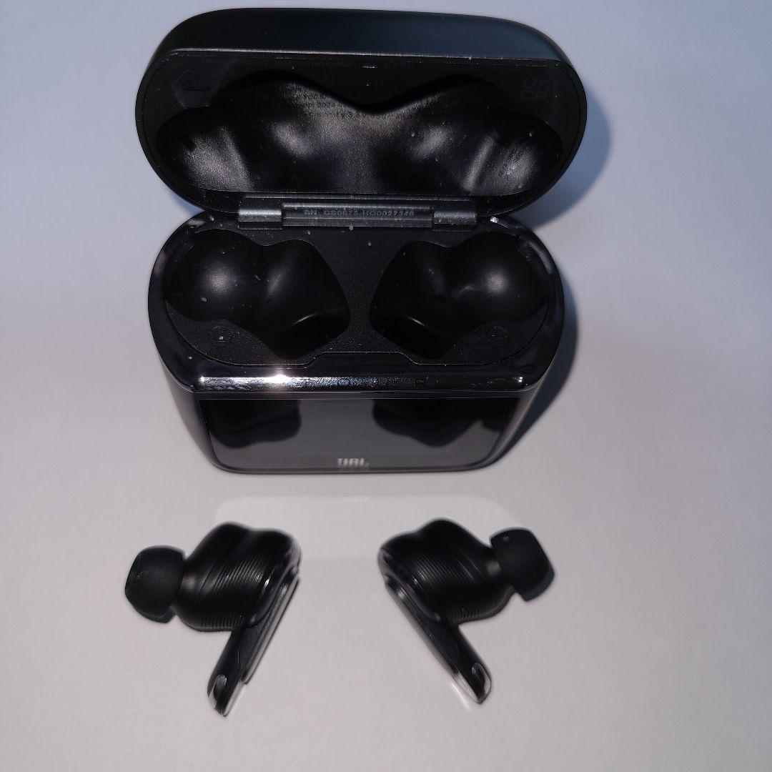 JBL TOUR PRO 3 ワイヤレスイヤホン ケース付