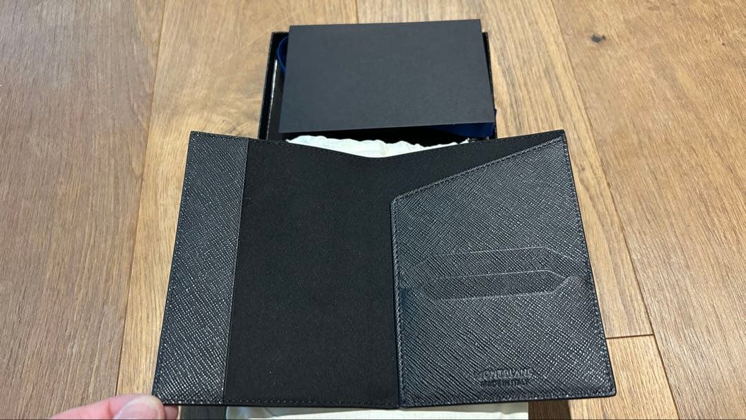 Montblanc パスポートホルダー