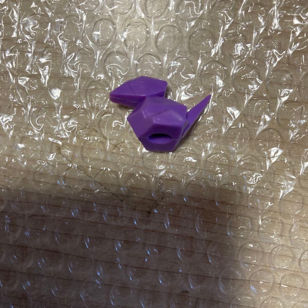 ポケモンガチャ　塩ビ人形消しゴムフィギュア大量セット151体￼➕ピッピ人形ボール