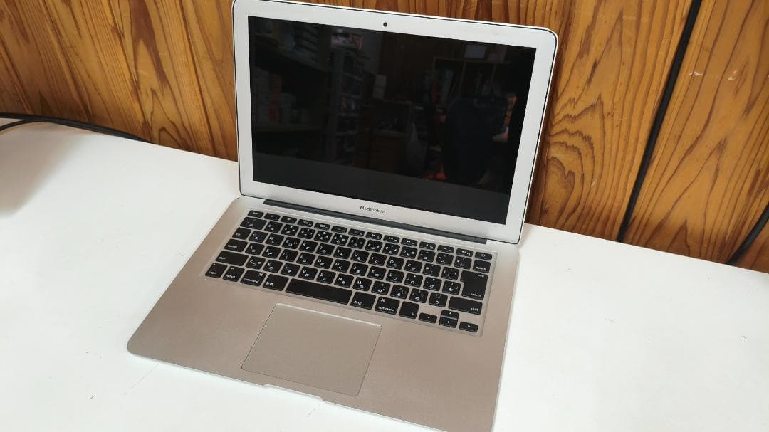 MacBook Air 13インチ Early 2015