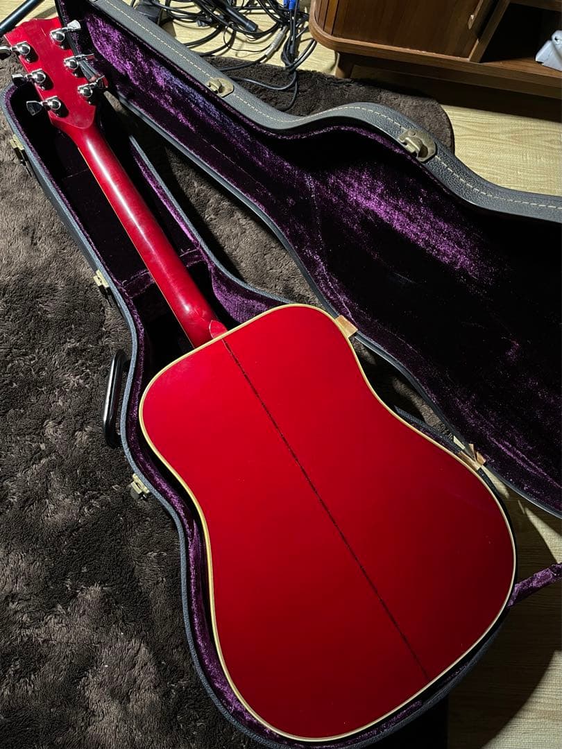 GIBSON DOVE 70年代初期製のヴィンテージ