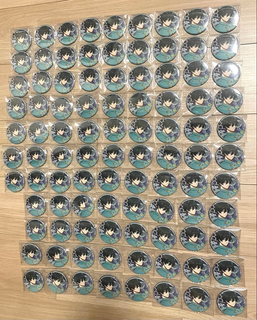 ブルーロック 糸師凛 ネオンチャイナ 缶バッジ 95個