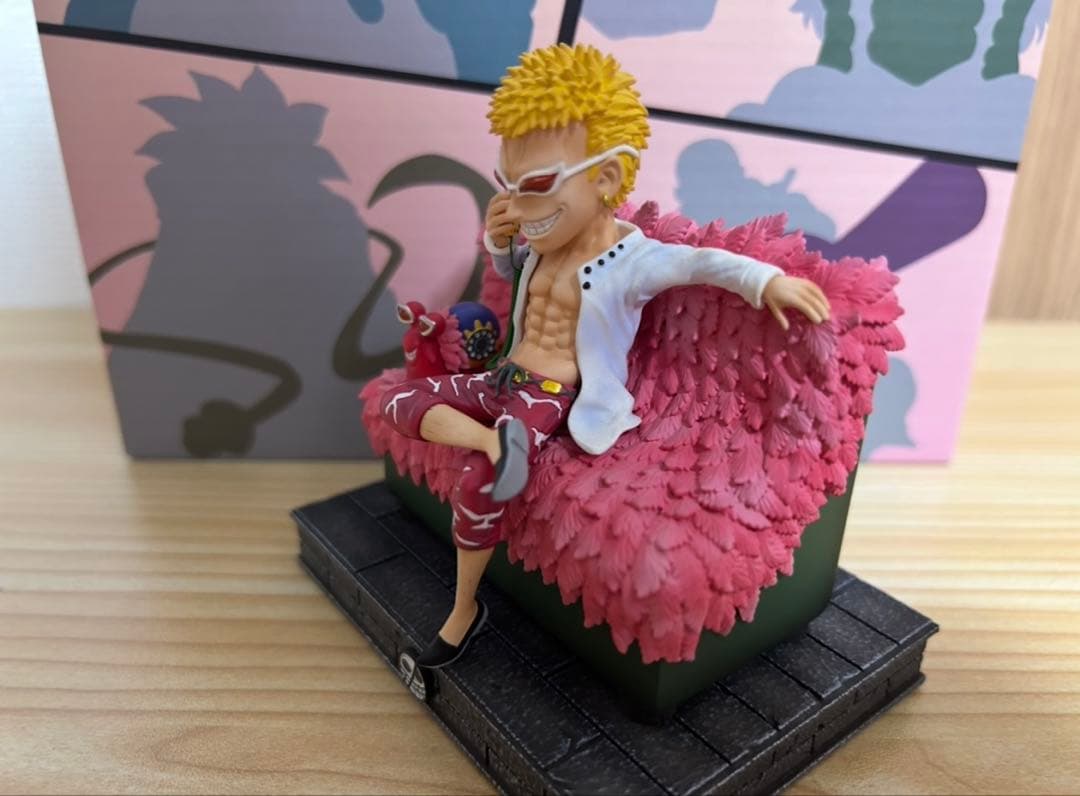 ドフラミンゴ　フィギュア　A+Studio