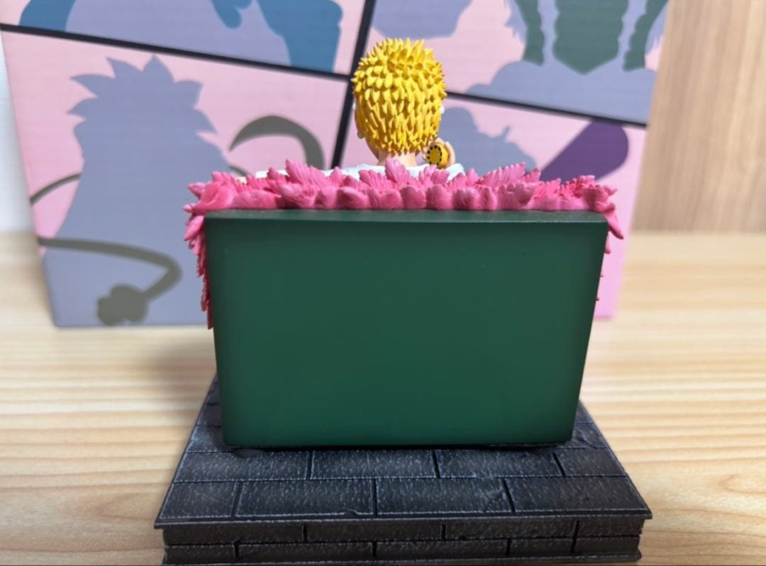 ドフラミンゴ　フィギュア　A+Studio