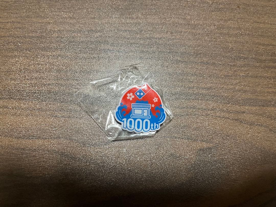ドミノピザ　dominospizza Rarry 1000店舗記念　ピンバッジ