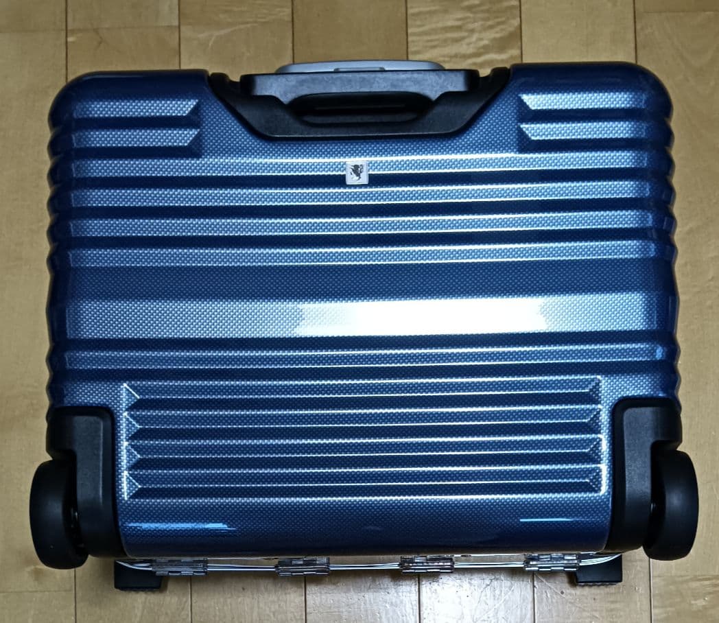 【未使用品・希少色】レジェンドウォーカー　横型キャリーケース　ポリカーボネート製