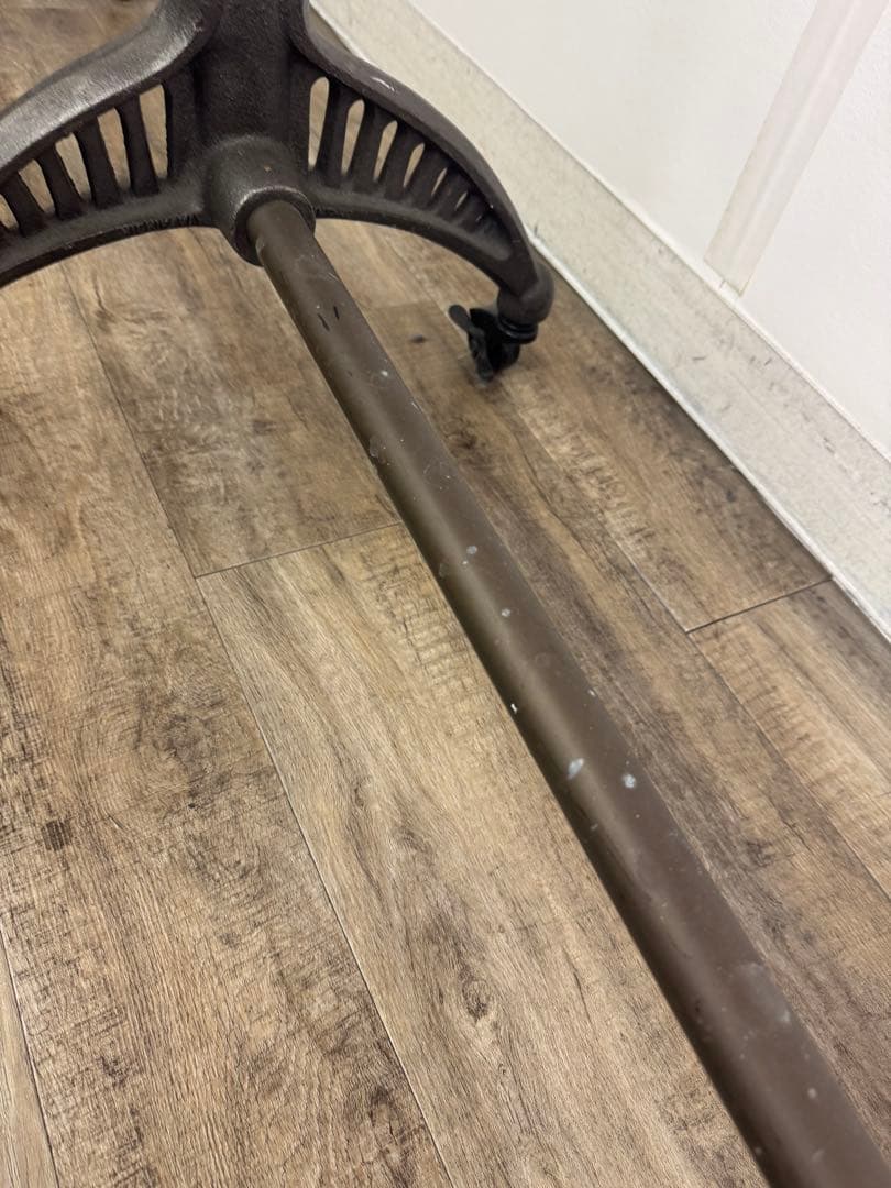 m13261010です　西川金太郎　ハンガーラック　2本分