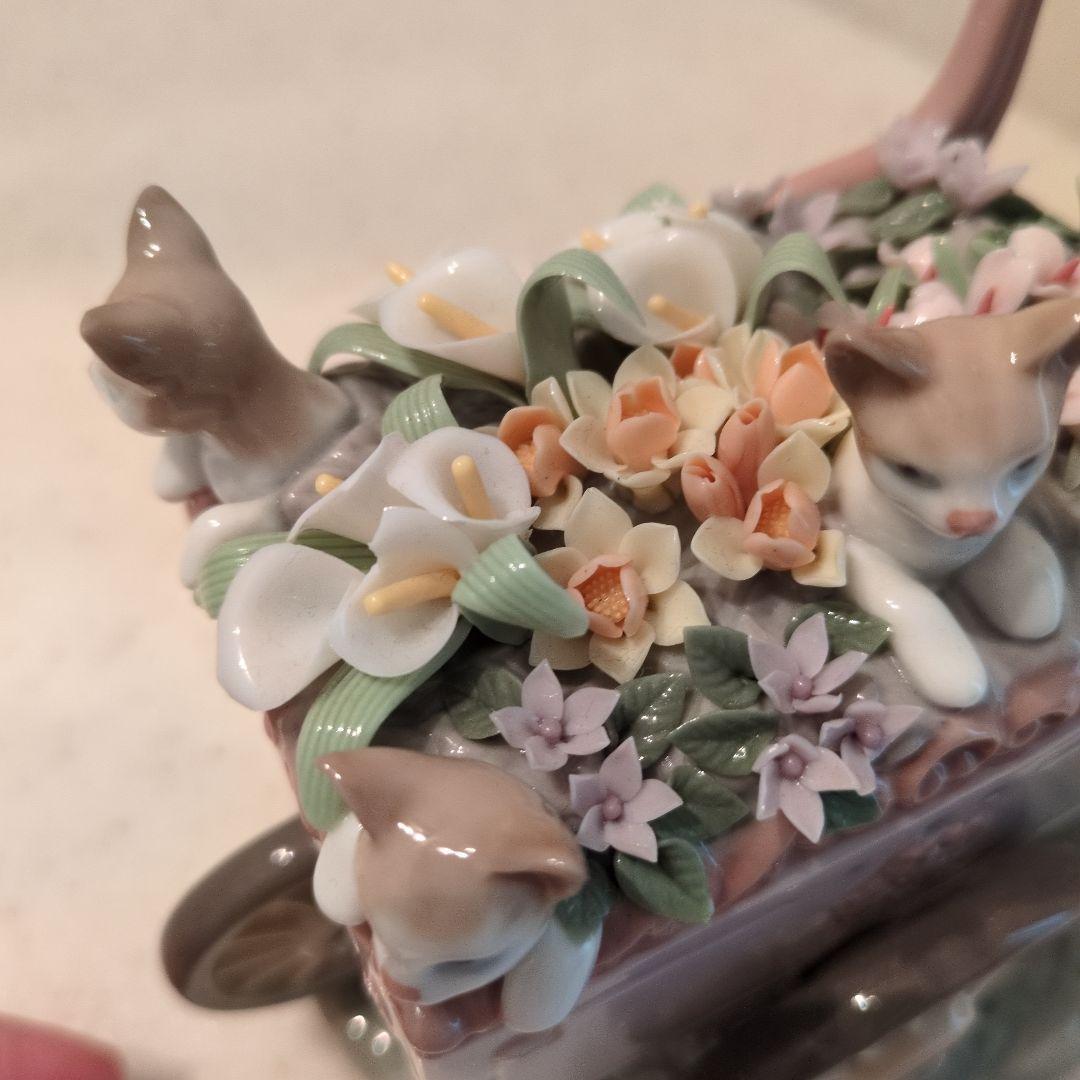【希少】Lladro　リヤドロ　女性　猫　花　花籠　麦わら帽子