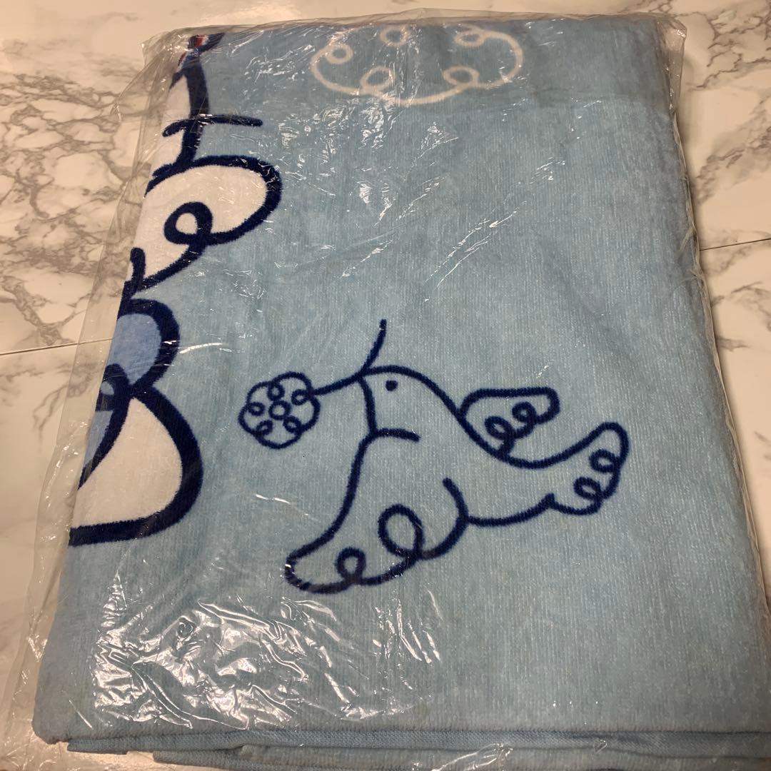 レア海外限定　Sanrio Hello kitty 大判タオル　エンジェルキティ