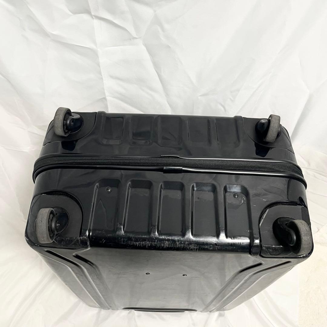 ゼロハリバートン スーツケース キャリーケース 70L ロゴ 金具 大容量 黒