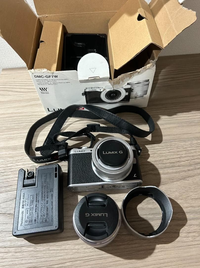 ★送料無料★美品 Panasonic LUMIX DMC-GF7W ミラーレス