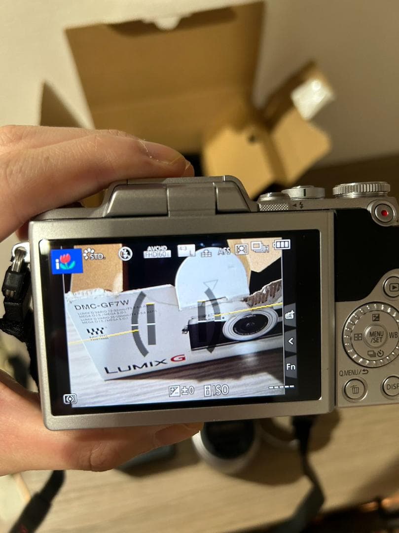 ★送料無料★美品 Panasonic LUMIX DMC-GF7W ミラーレス