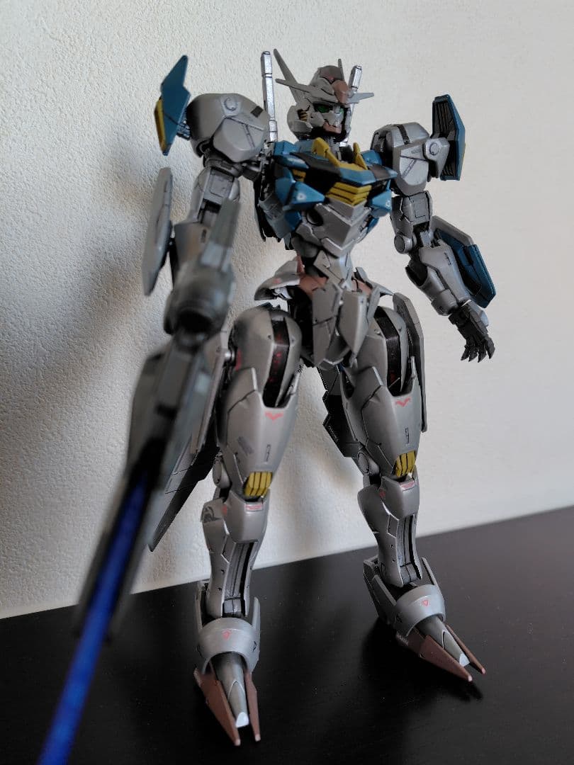 完全塗装版　完成品　１／１００　ＭＧ　ゼータガンダム　Ｖｅｒ．Ｋａ　メタリック塗