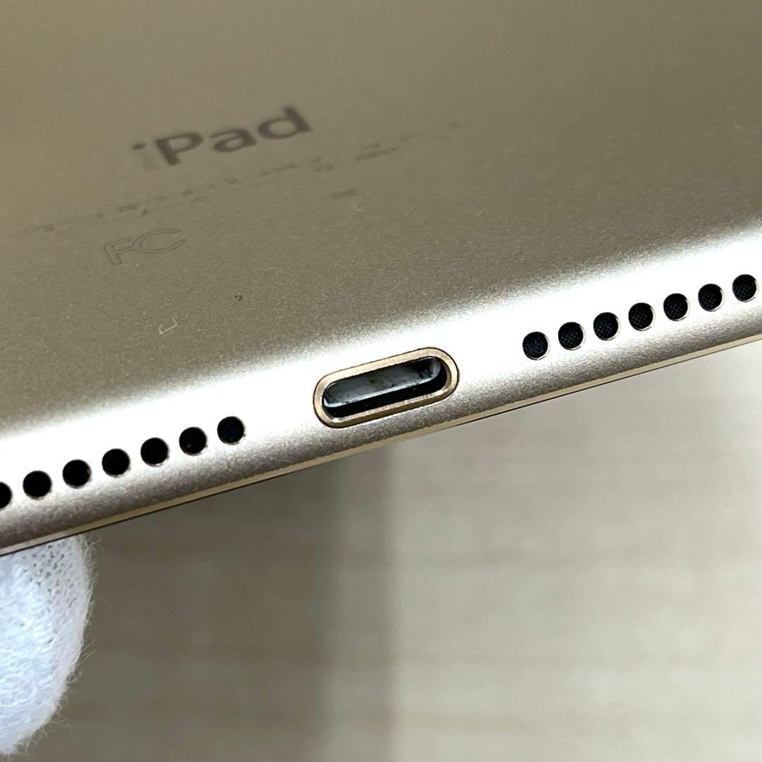 【T】Apple アップル iPad mini4 タブレット docomo◯