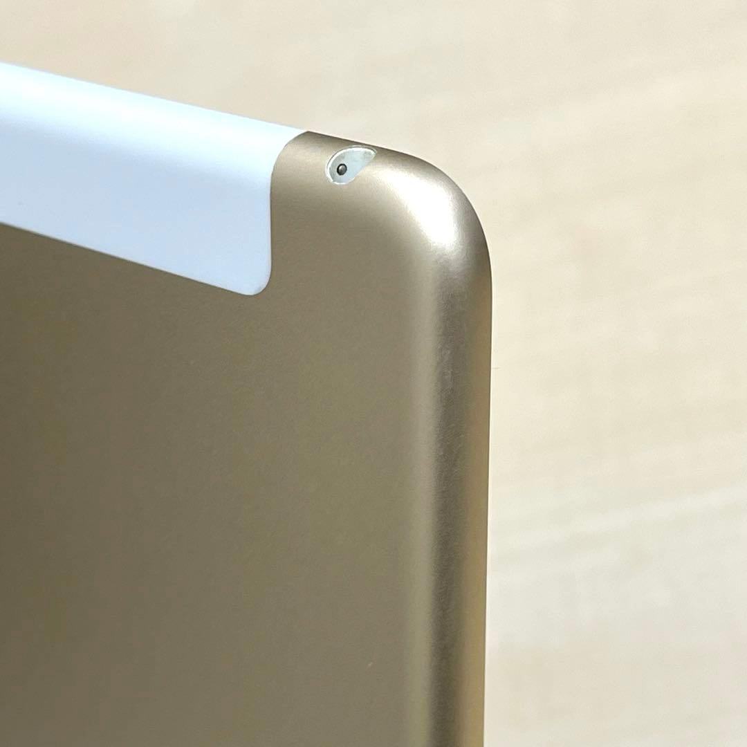 【T】Apple アップル iPad mini4 タブレット docomo◯