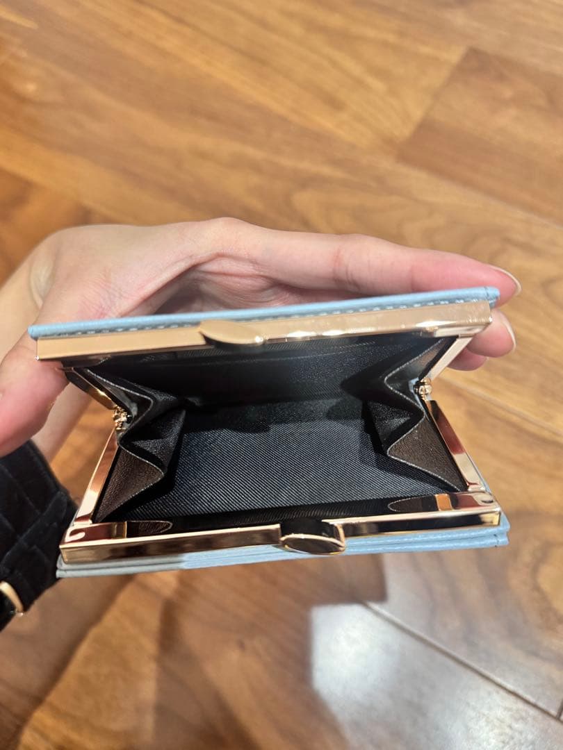 新品未使用！皇居財布ライトブルー 二つ折り財布