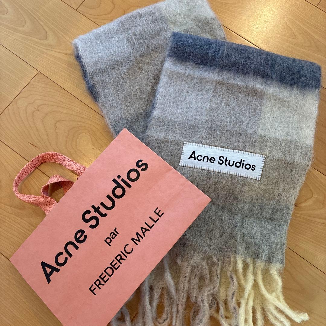 Acne Studios グレー系 マフラー