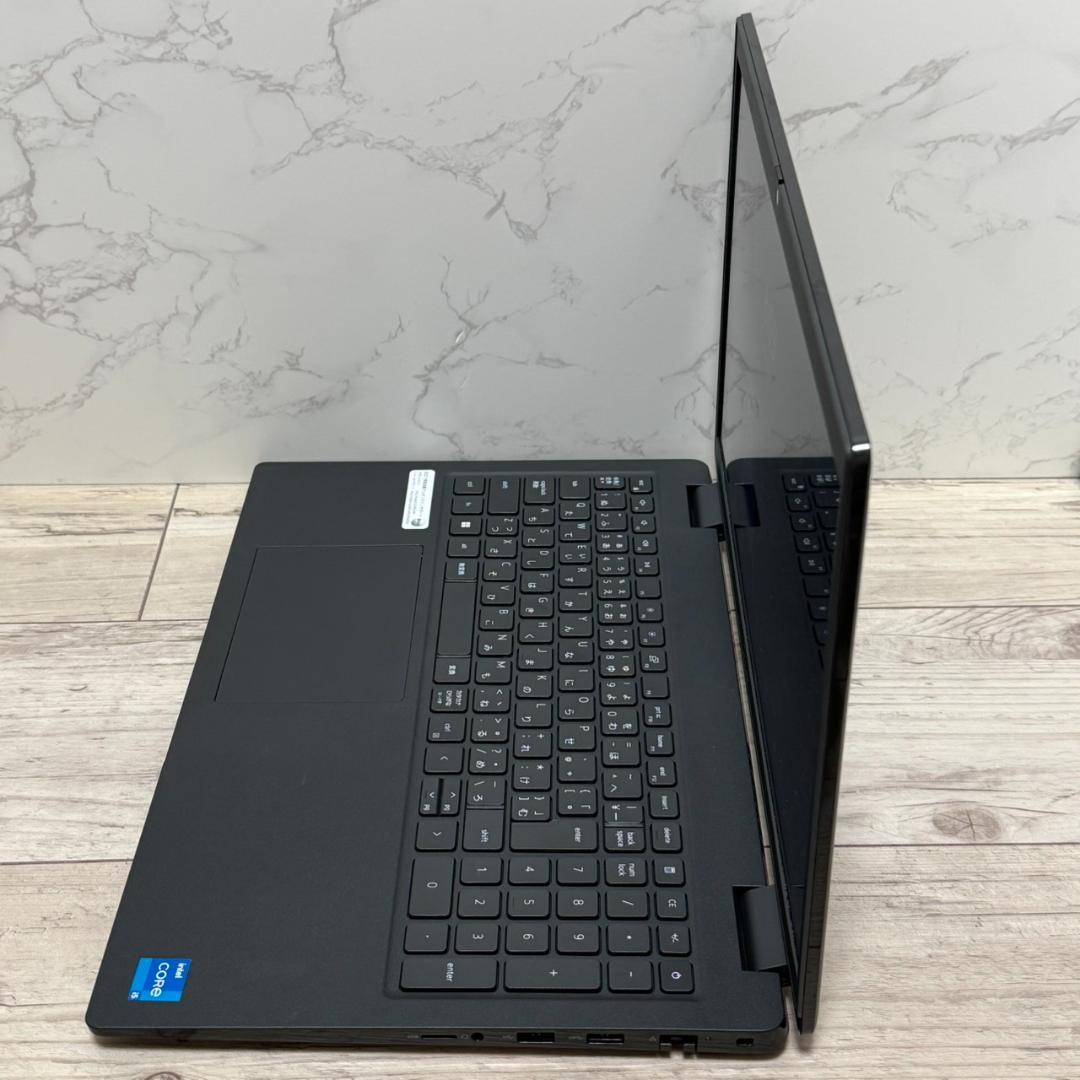 ★第11世代 i5☆メモリ16GB テンキー付き 15.6インチ DELL