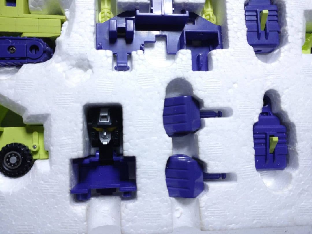 復刻版ではありません!激レア中古品トランスフォーマービルドロン巨人兵デバスター