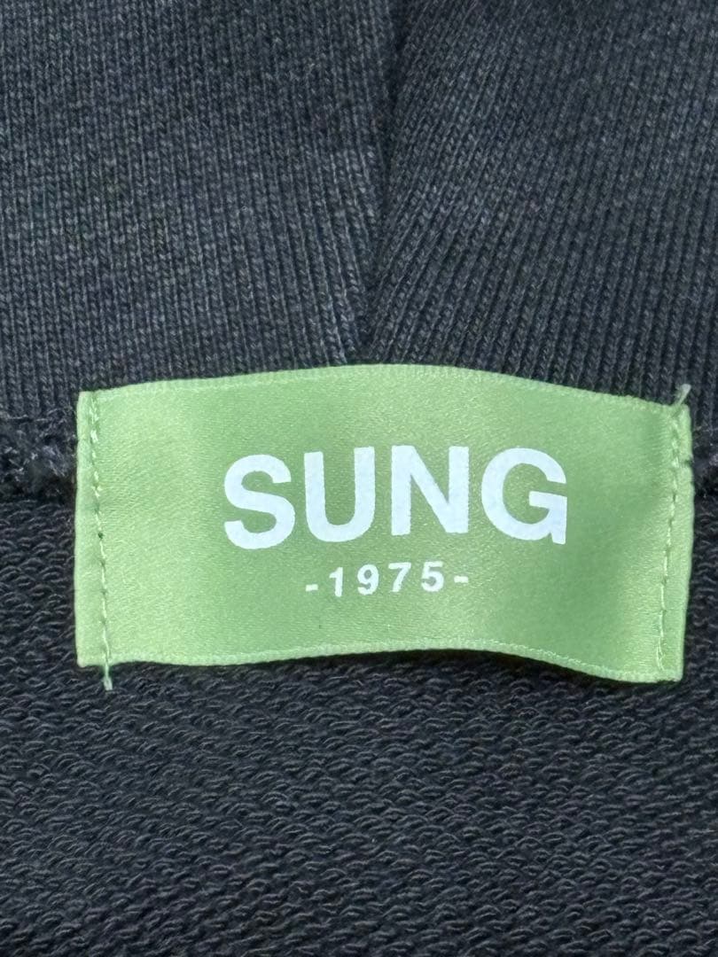 【限界値下げ】秋山成勲 着 完売品 sung1975 パーカー 黒