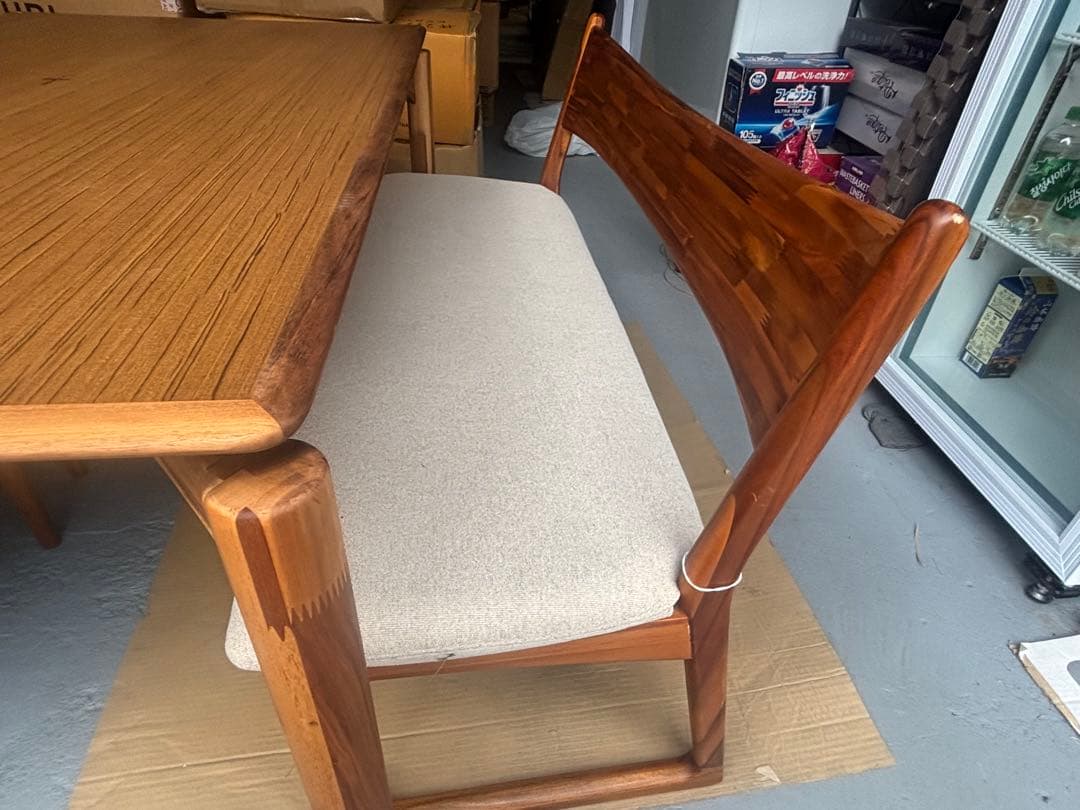 EDDA ダイニングテーブルとアームチェア2脚セット