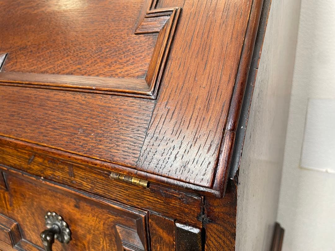 端正なフォルム♪ 英国 アンティーク ライティングビューロー ツイストレッグ