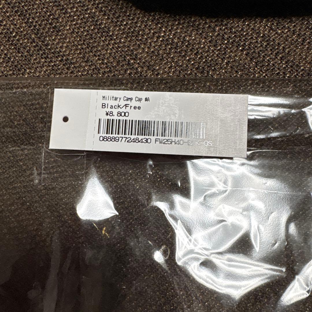 Supreme 黒 キャップ ボタン付き