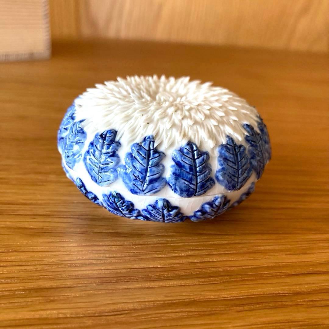 【茶道具】平戸焼 十五代 中里茂右衛門 菊 香合 茶器