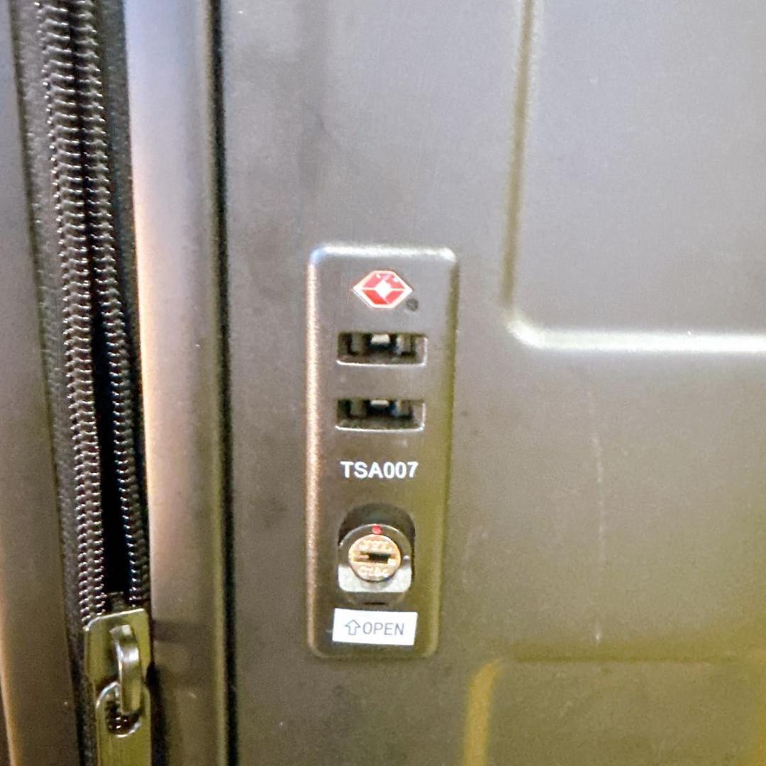 無印良品 バーを自由に調節できる ハードキャリーケース 105L MUJI