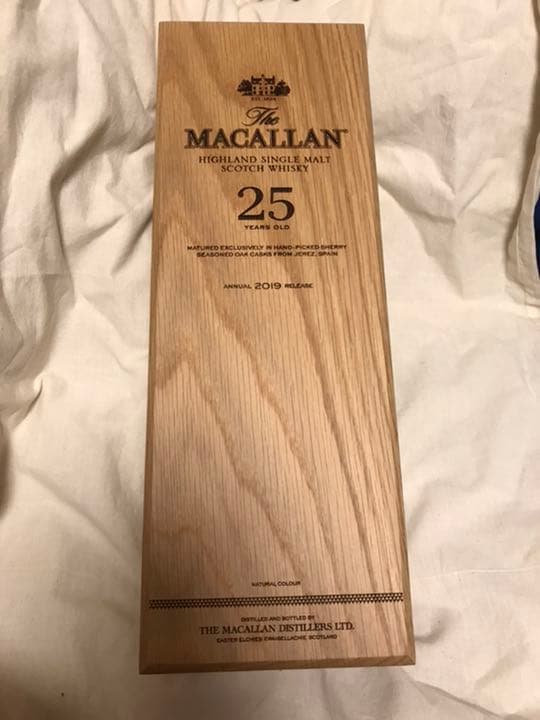 ザ マッカラン 25年 The MACALLAN 700ml