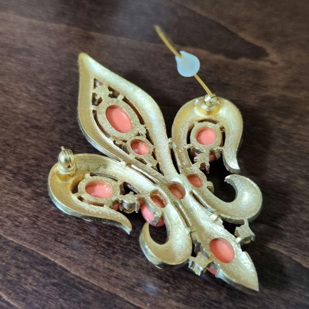 TRIFARI　エンブレムデザイン　ブローチ