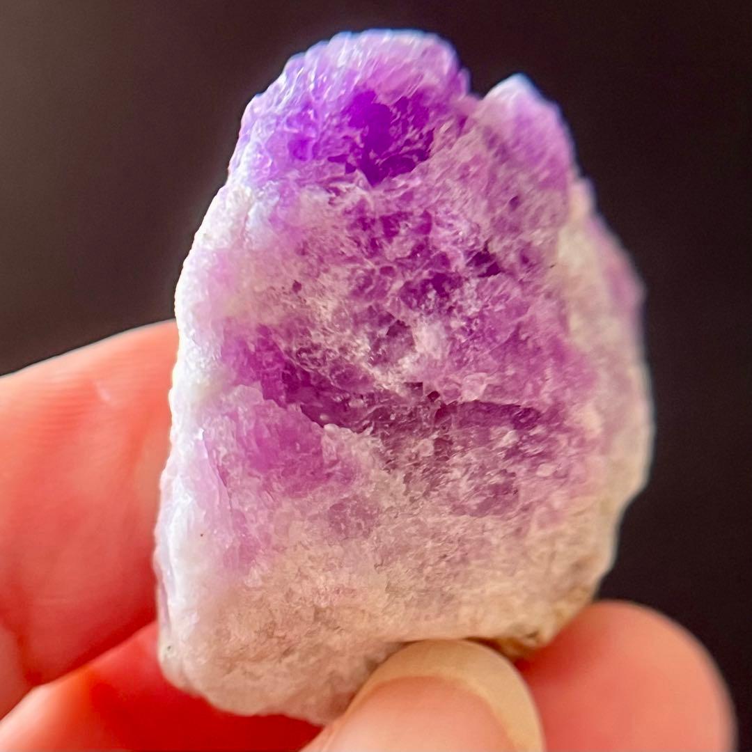 レア ハックマナイト 特大 105.45ct 未処理 蛍光 原石 天然石 鉱物