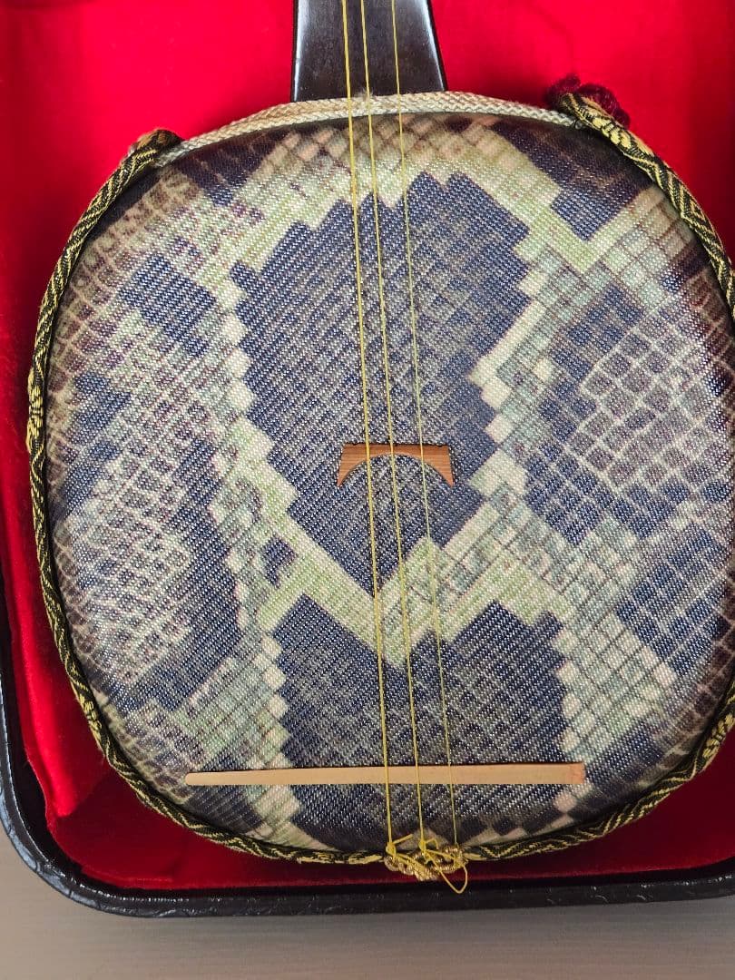 国産　守礼印 ハードケース 琉球 沖縄 三線 全長79cm 蛇皮柄