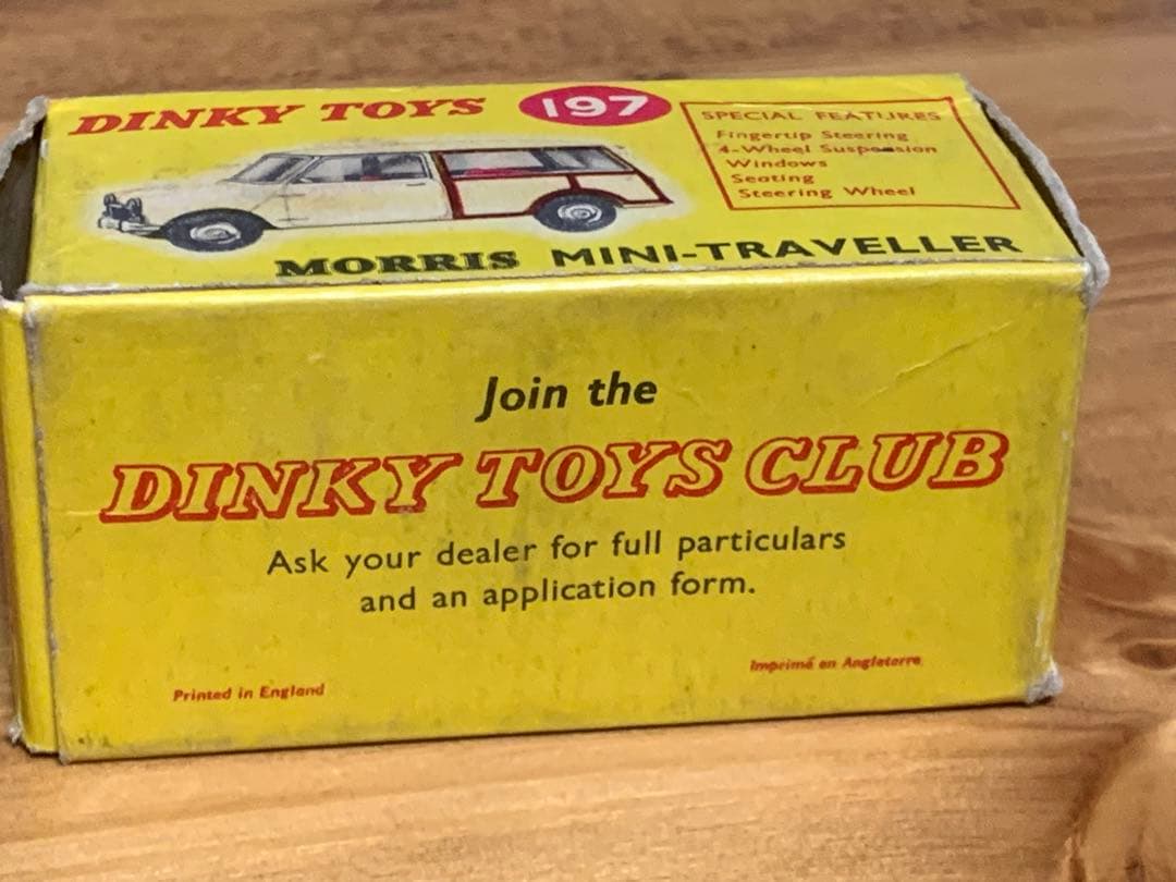DINKY TOYS 197 MORRIS MINI-TRAVELLER 箱付き