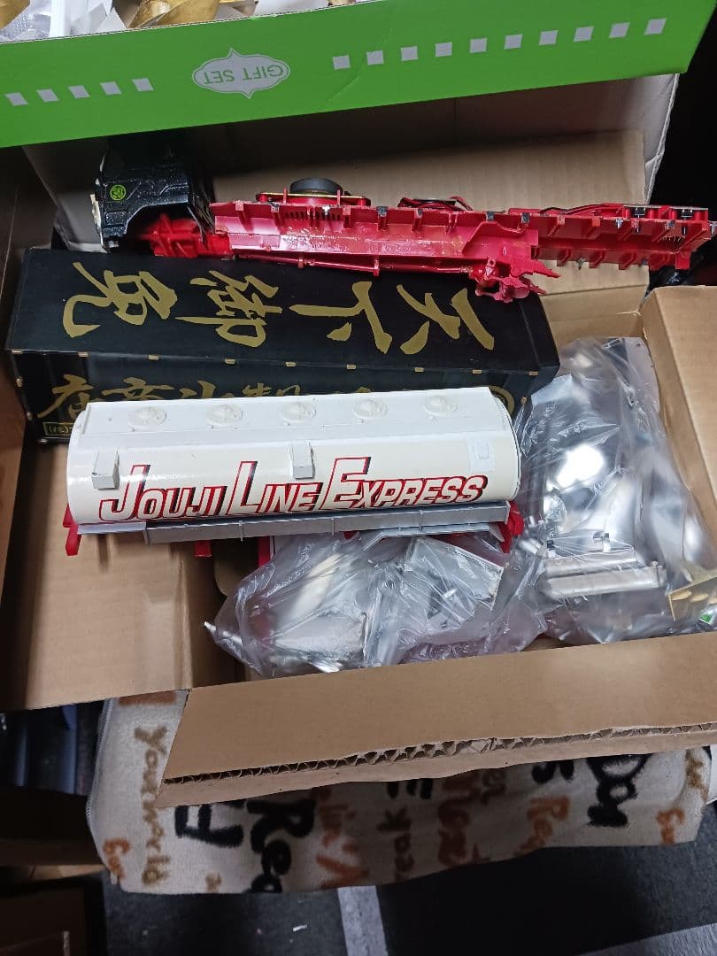 1/32デコトラ、トラックプラモデルジャンク部品、余り部品