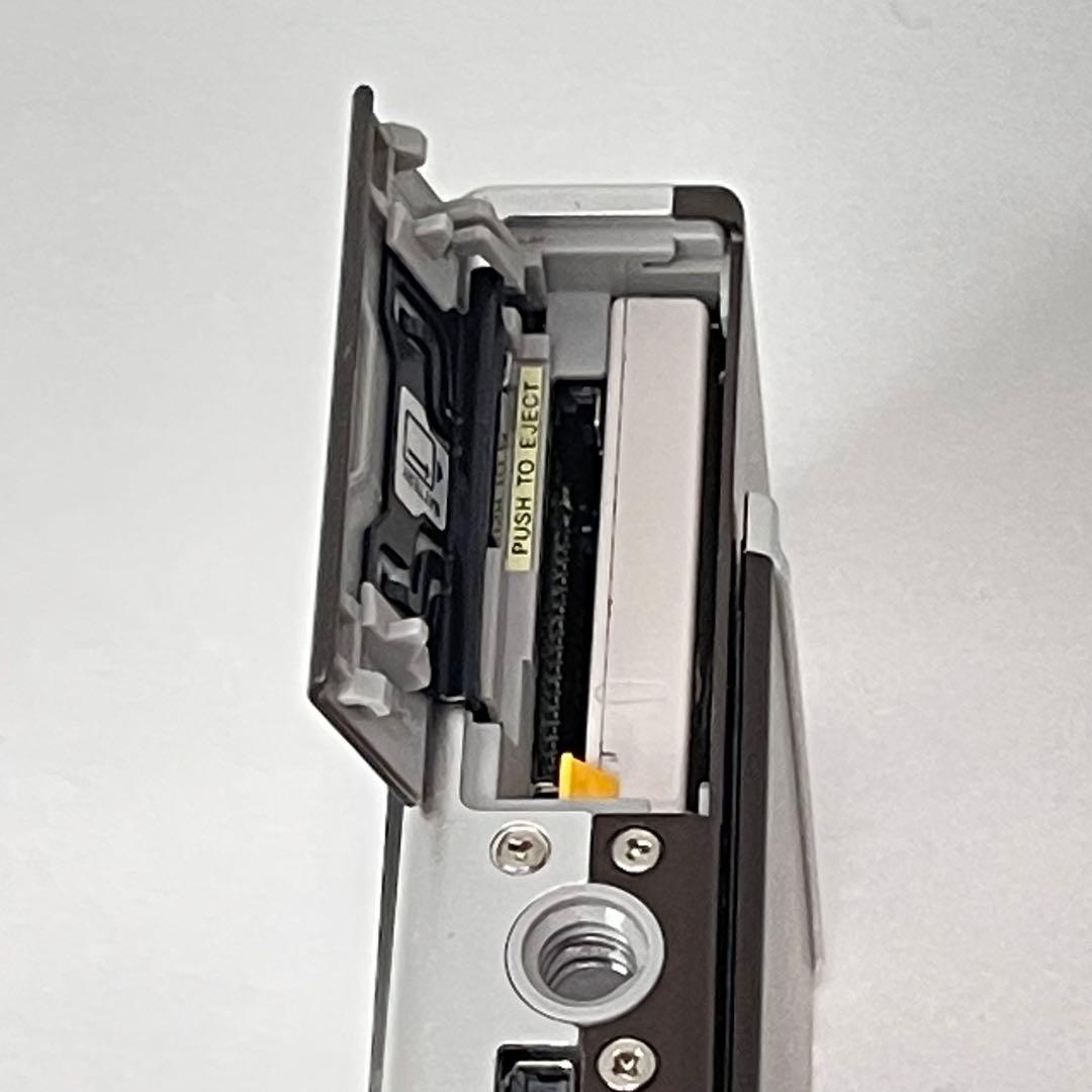 FUJIFILM FINEPIX Z5 6.3メガピクセル　コンデジ　デジカメ