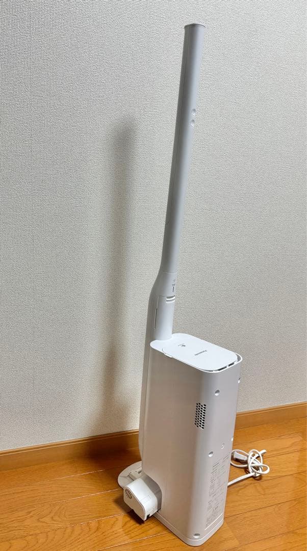 美品 Panasonic スティッククリーナー MC-NS100K 2023年製