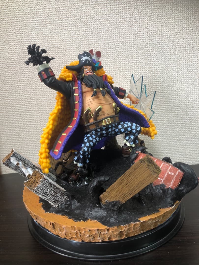 ONEPIECE黒ひげ マーシャル・D・ティーチ トレジャークルーズフィギュア