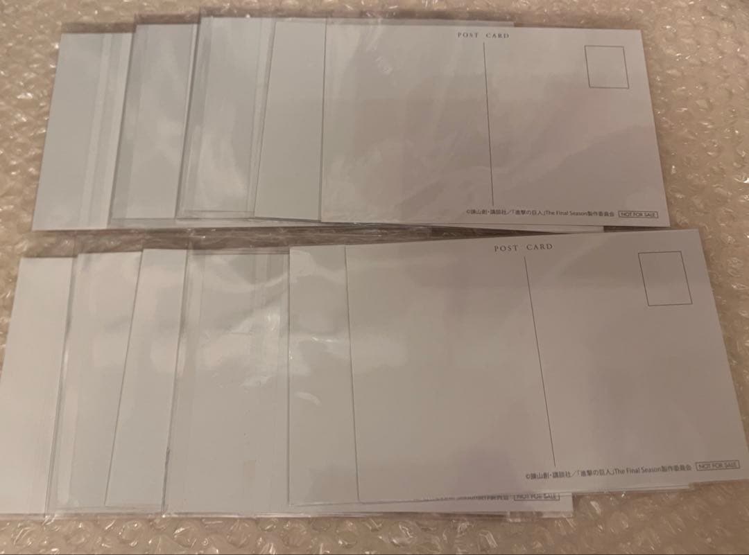 進撃の巨人 ミカサ きゃにめ 缶バッジ6点 ポストカード11枚