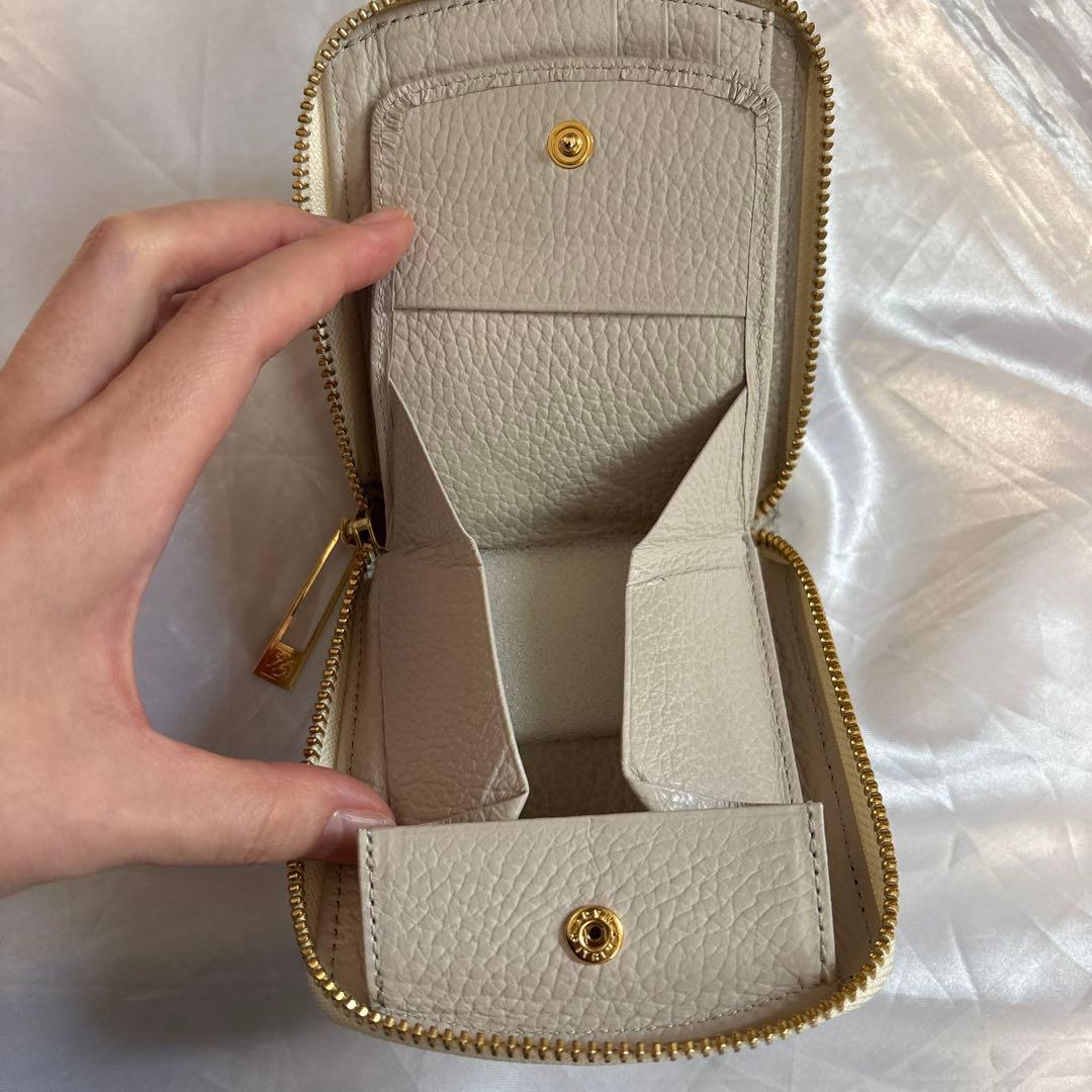 HerSchedule プラチナチャンス金箔ラグジュアリーパイソン 二つ折り財布