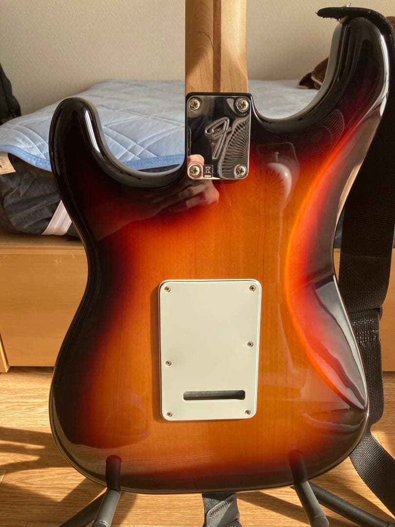 10月中 fender player stratocaster sunburst