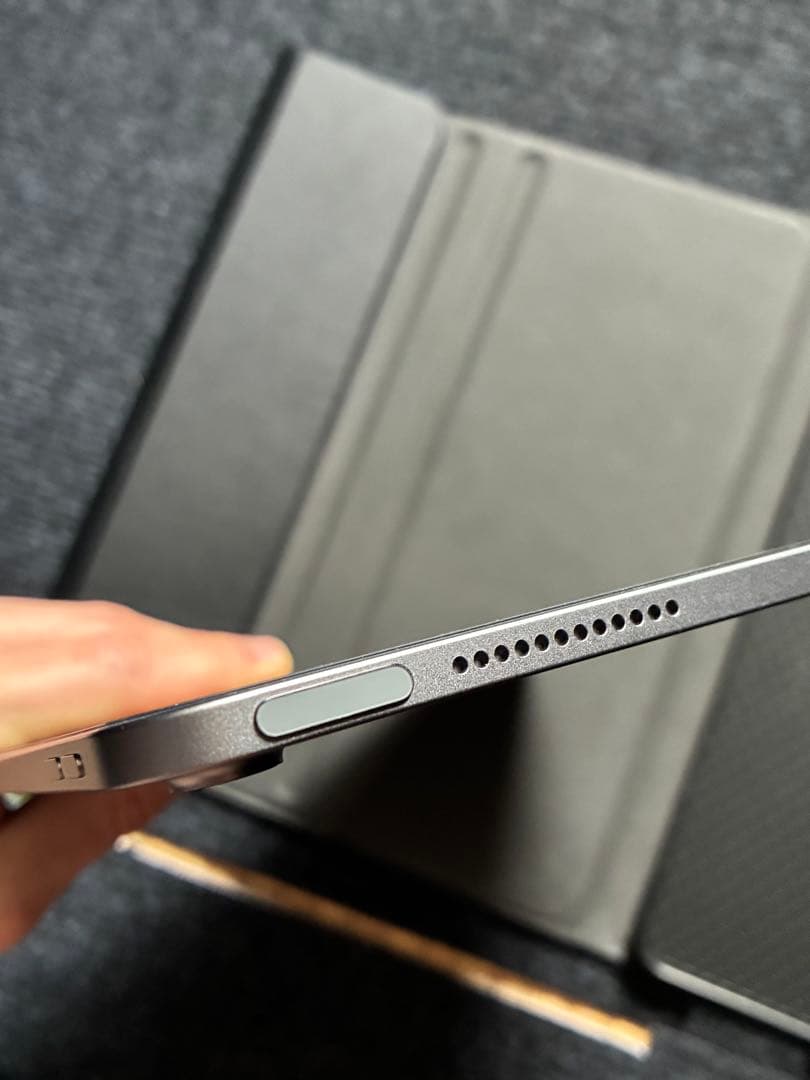 3月まで出品　新品未使用級　　iPad Air 13インチ 256GB