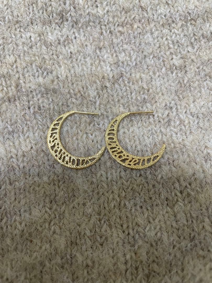 最終価格　新品未使用　クアラントット　Luna d'amore ピアス　両耳